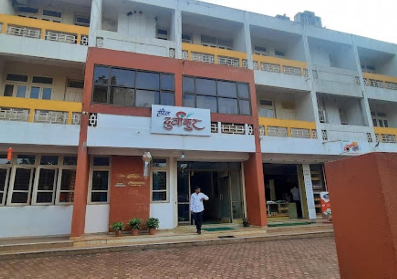 Hotel Durvankur Ganpatipule Exteriör bild