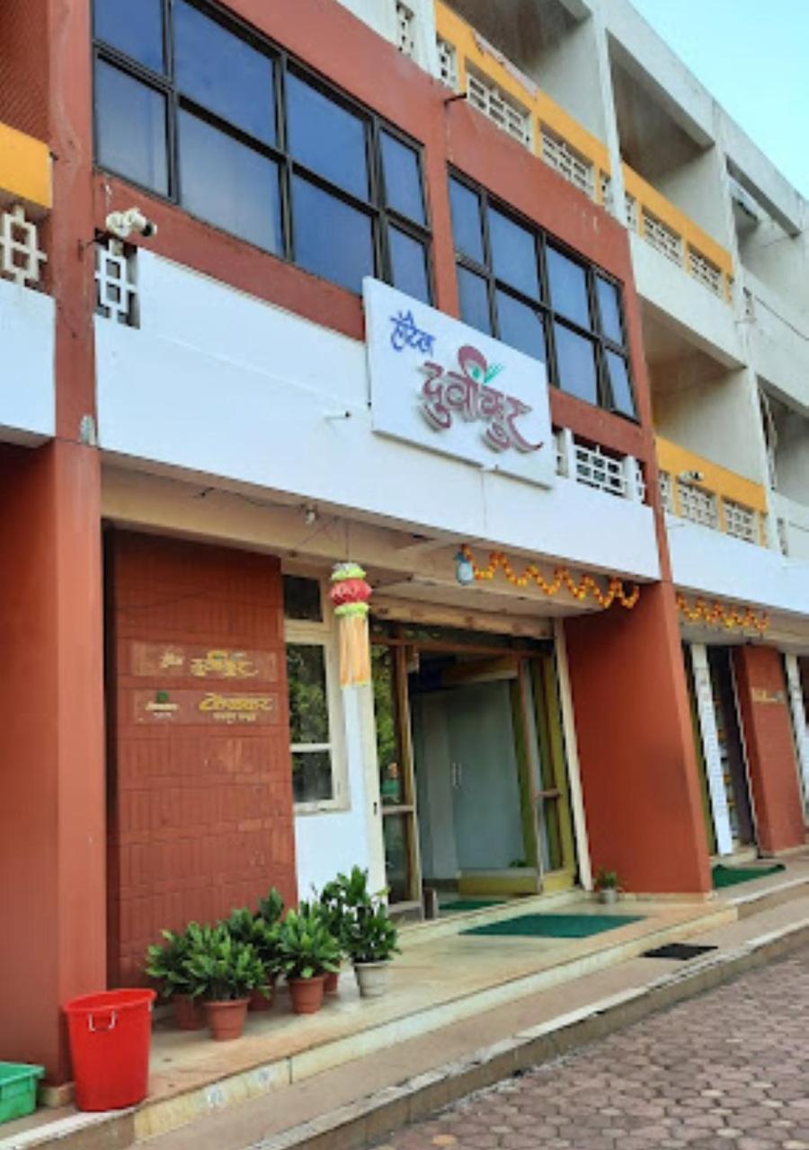 Hotel Durvankur Ganpatipule Exteriör bild